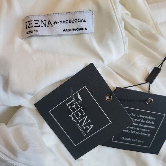 Mac Duggal PLEATED HALTER NECK FLOWY GOWN NWT size 10 white (12496) - Picture 6 of 6